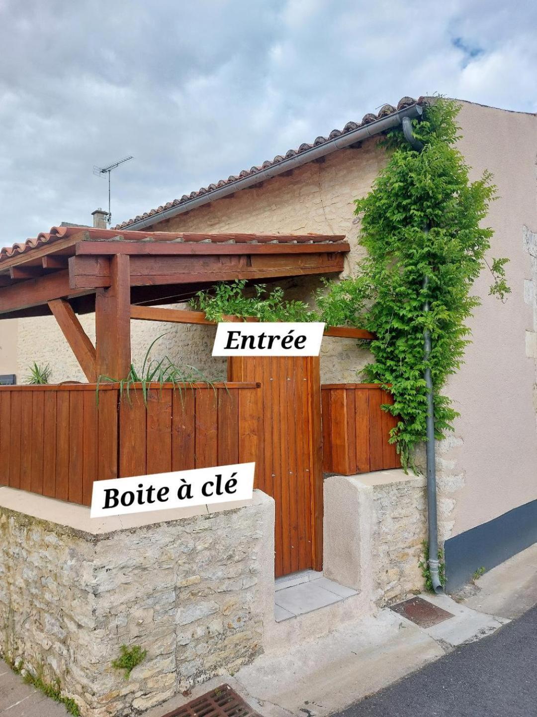 Les Petits Jardins De Cisse Chambre De Charme Exterior foto